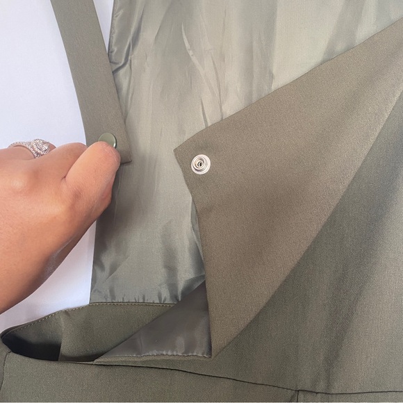 Overall Jumpsuit - Picture 4 of 6